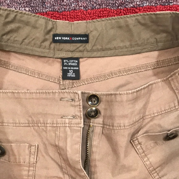 Brown New York & Company Shorts Size 10 - Picture 3 of 3